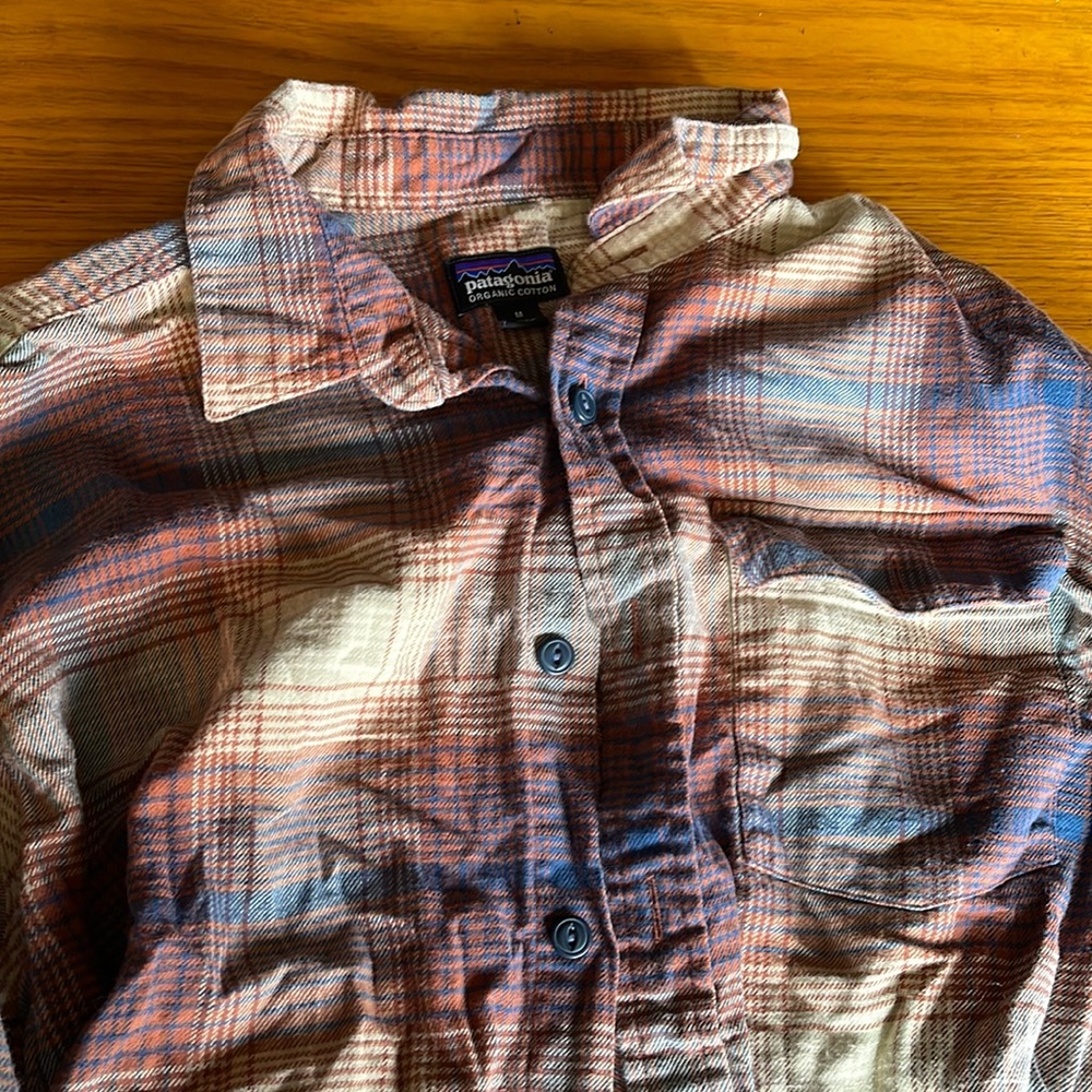 Patagonia flannel size medium
